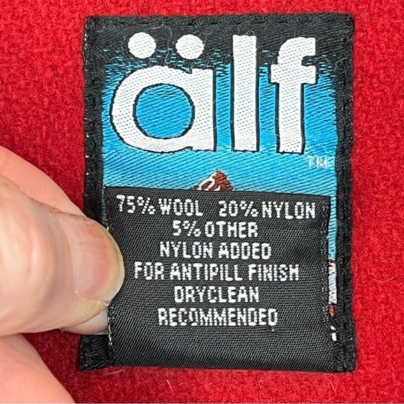 VTG KUHL Alf Women's Wool Coat Sz M Nordic Alpine Warm Minimalist Red Thumb Hole - Picture 8 of 16